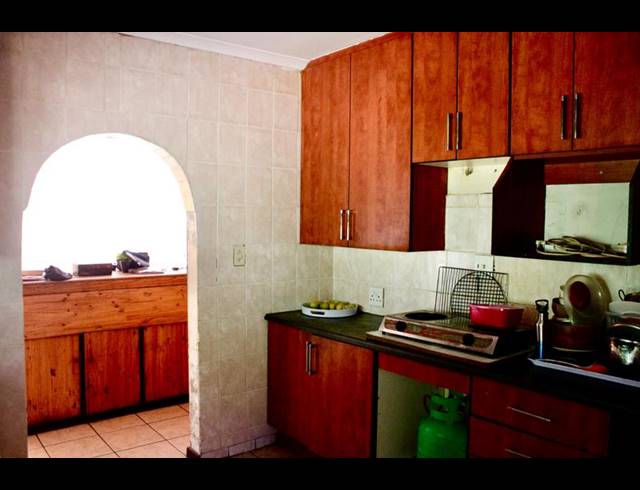 3 BEDROOM HOUSE FOR SALE IN THERESA PARK